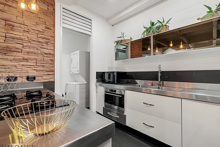 5G 904 - Chic Apt in Provenza with Bathtub/Balcony