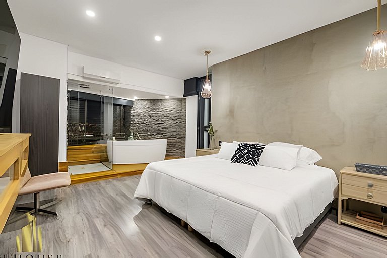 5G 904 - Chic Apt in Provenza with Bathtub/Balcony