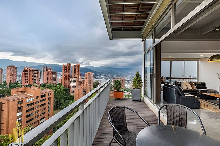 5G 1204 - Apt elegante con vistas desde el balcón