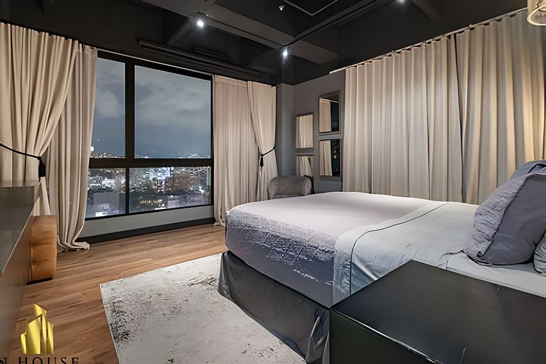Art Living 1504 - Luxe City View Suite, XL Balcony
