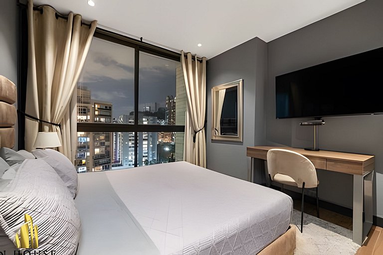 Art Living 1504 - Luxe City View Suite, XL Balcony