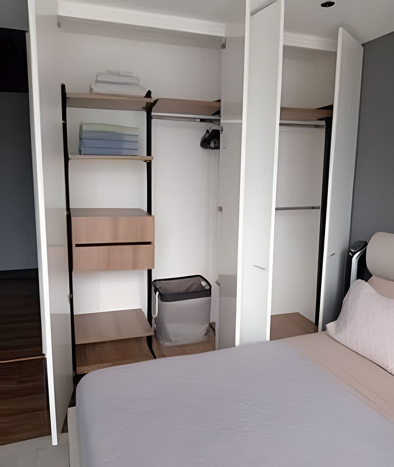 Art Living 1504 - Luxe City View Suite, XL Balcony
