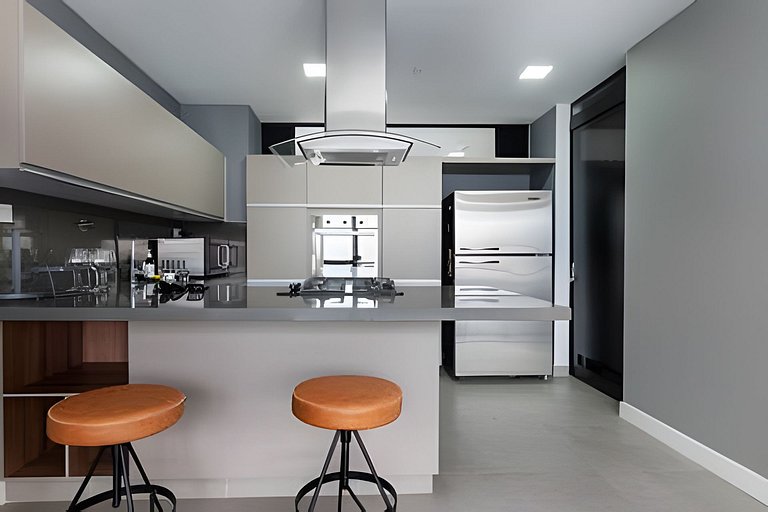 Art Living 1204 - Luminous Loft, Views & Pool
