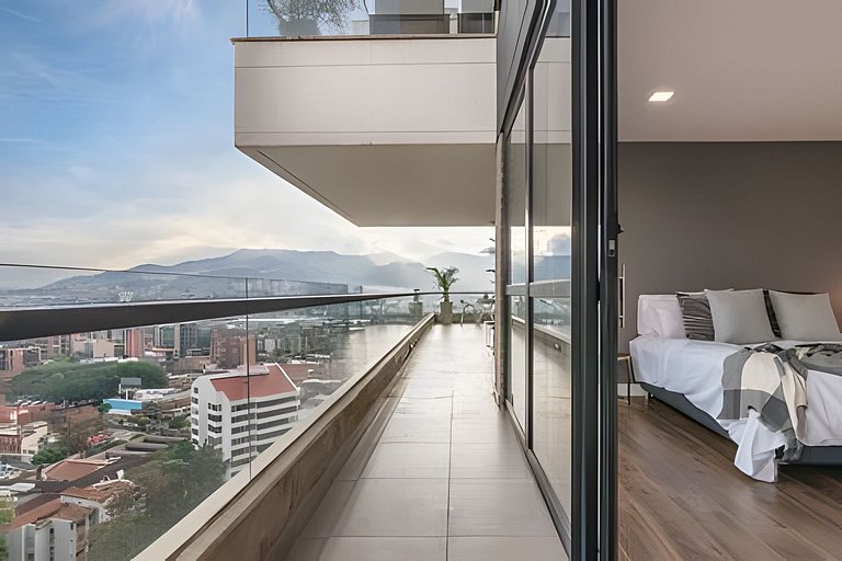 Art Living 1204 - Luminous Loft, Views & Pool
