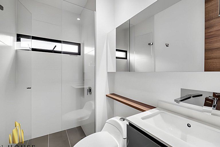 Art Living 2002 - Deluxe Apt with priv jacuzzi