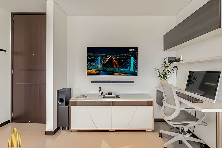 Life 1202 - Pleasant Apt in Poblado with AC