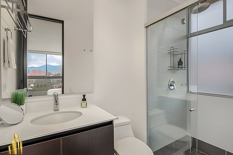 Life 1202 - Pleasant Apt in Poblado with AC