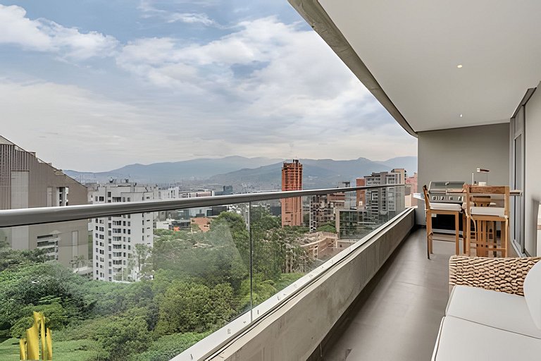 Life 1202 - Pleasant Apt in Poblado with AC