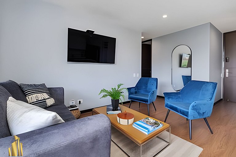 Life 703 - Contemporary/Well-Lit Apt/Sunset Views