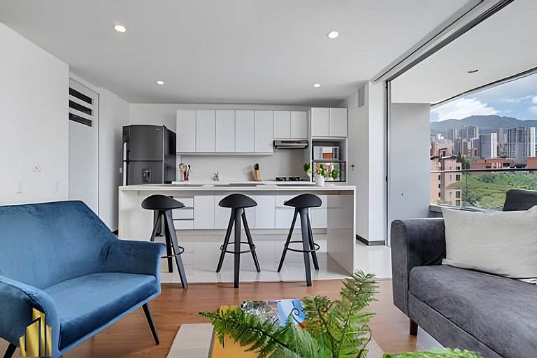 Life 703 - Contemporary/Well-Lit Apt/Sunset Views