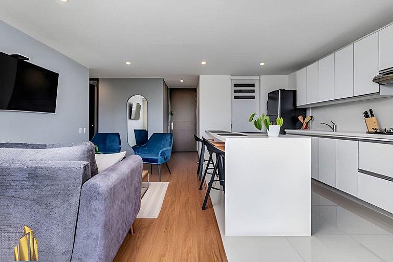 Life 703 - Contemporary/Well-Lit Apt/Sunset Views