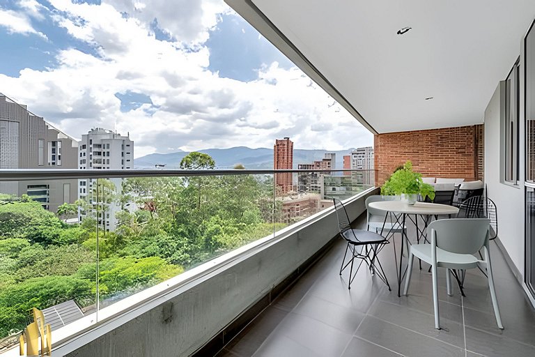 Life 703 - Contemporary/Well-Lit Apt/Sunset Views
