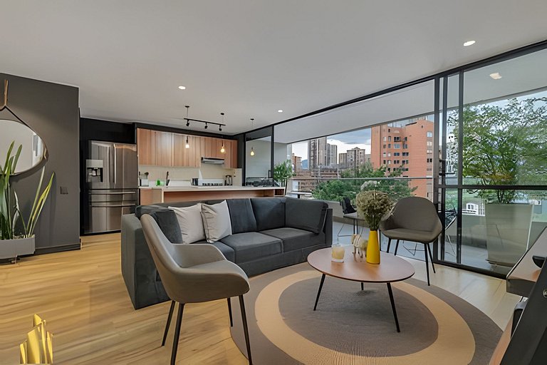 Life 801 - Exclusive & Bright Apt/pool/gym/balcony