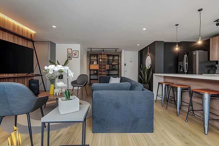Life 801 - Exclusive & Bright Apt/pool/gym/balcony