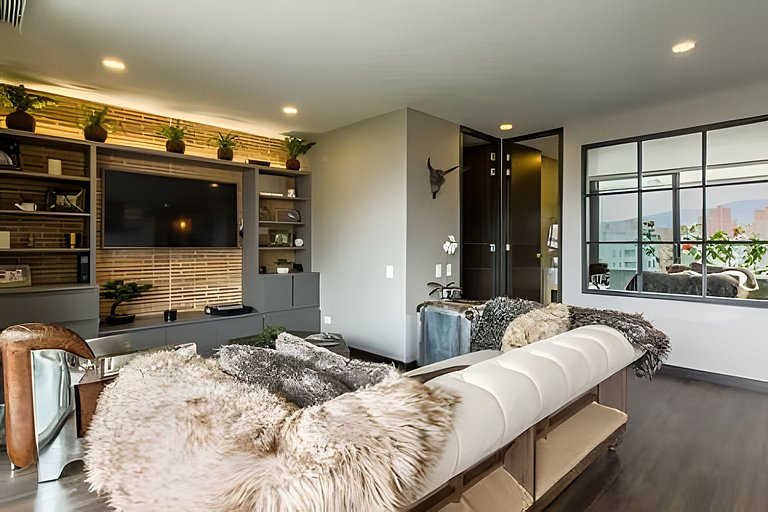 Life 1103 - Contemporary Comfort/Spacious Apt/Pool