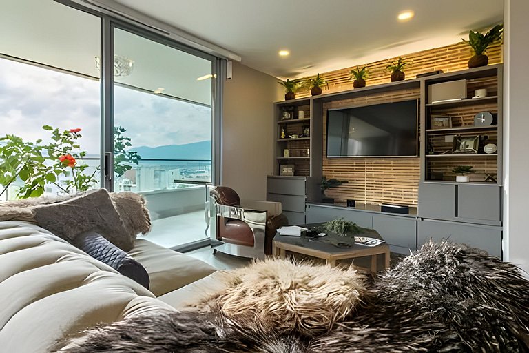 Life 1103 - Contemporary Comfort/Spacious Apt/Pool