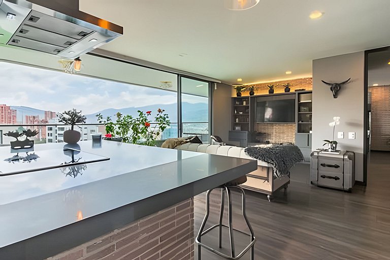 Life 1103 - Contemporary Comfort/Spacious Apt/Pool