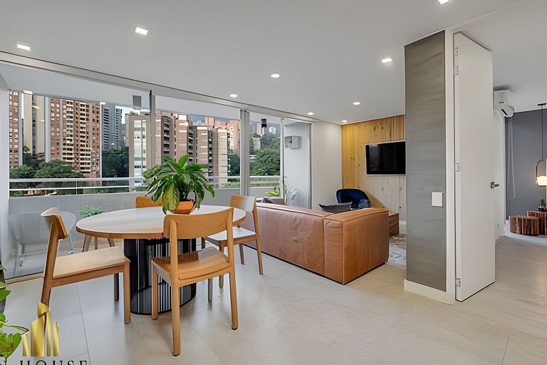 Provenza Life 1001 - Airy apt w priv balcony & gym