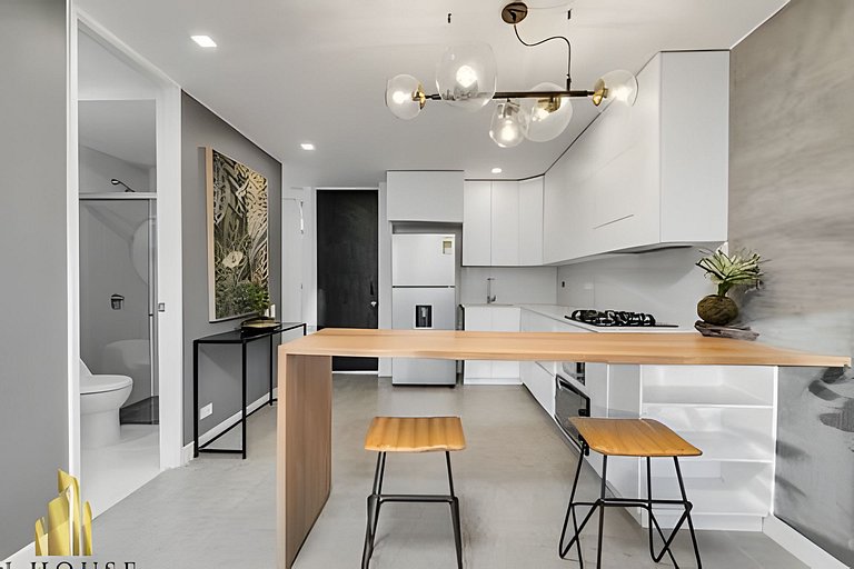 Provenza Life 1001 - Airy apt w priv balcony & gym