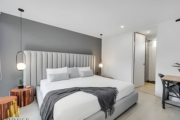 Provenza Life 1001 - Airy apt w priv balcony & gym