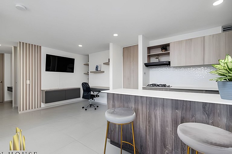 Metropolitan 2226-Familiar Bright Apt/Priv balcony