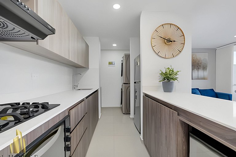 Metropolitan 2226-Familiar Bright Apt/Priv balcony