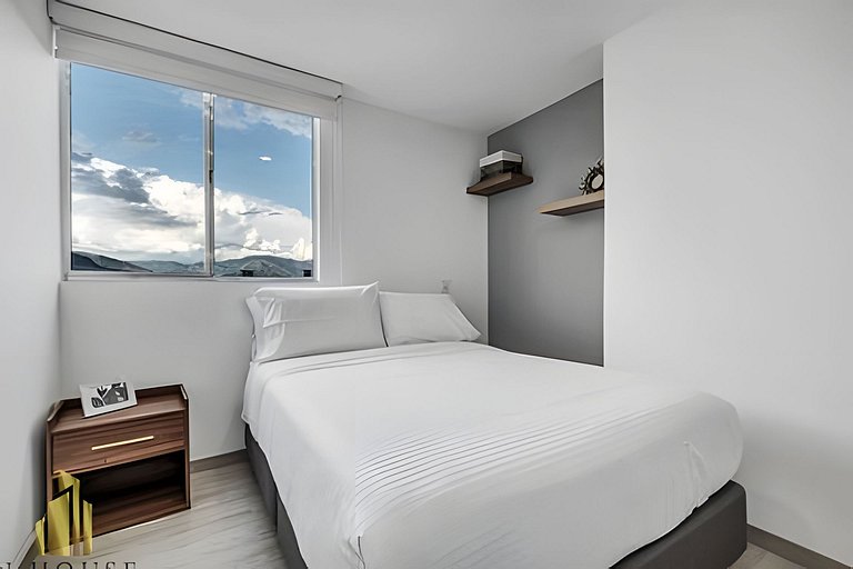 Metropolitan 2226-Familiar Bright Apt/Priv balcony
