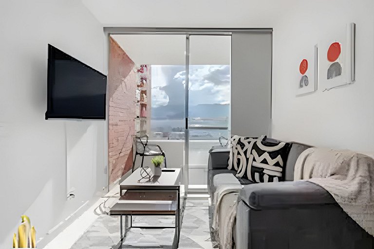 Metropolitan 1217-Serene/Comfy Apt/Priv balcony/AC