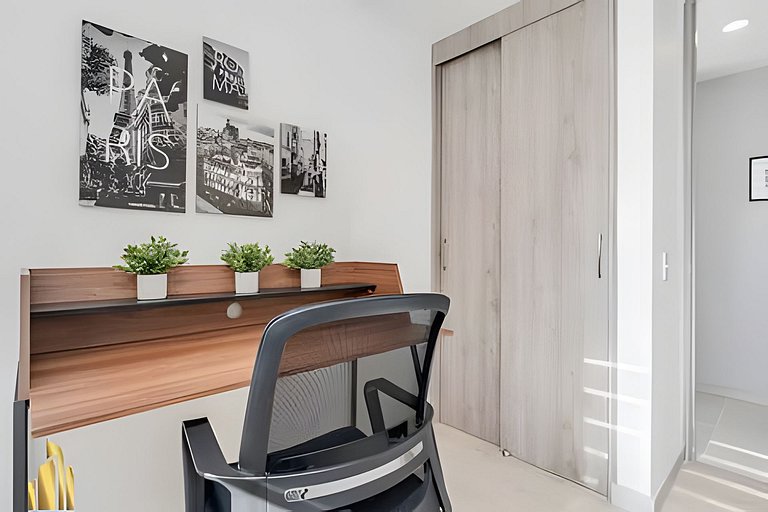 Metropolitan 1217-Serene/Comfy Apt/Priv balcony/AC