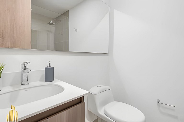 Metropolitan 1217-Serene/Comfy Apt/Priv balcony/AC