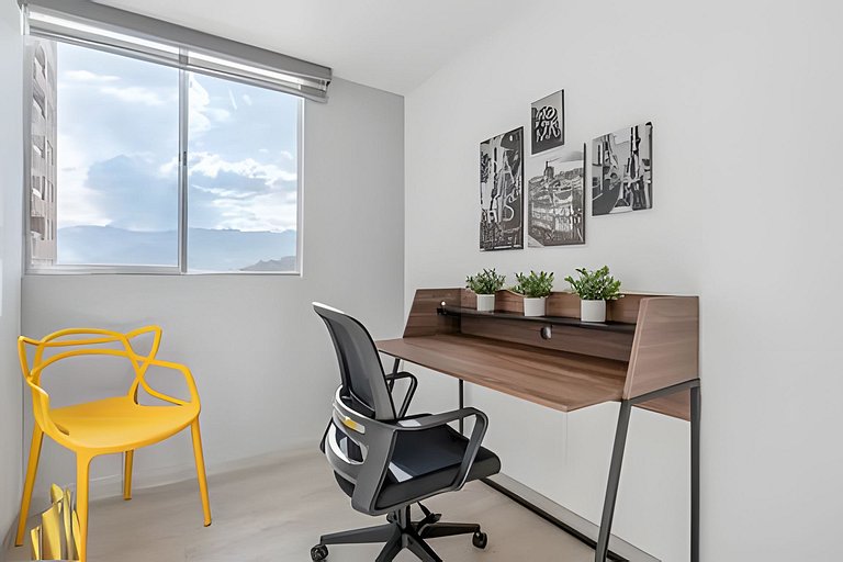 Metropolitan 1217-Serene/Comfy Apt/Priv balcony/AC
