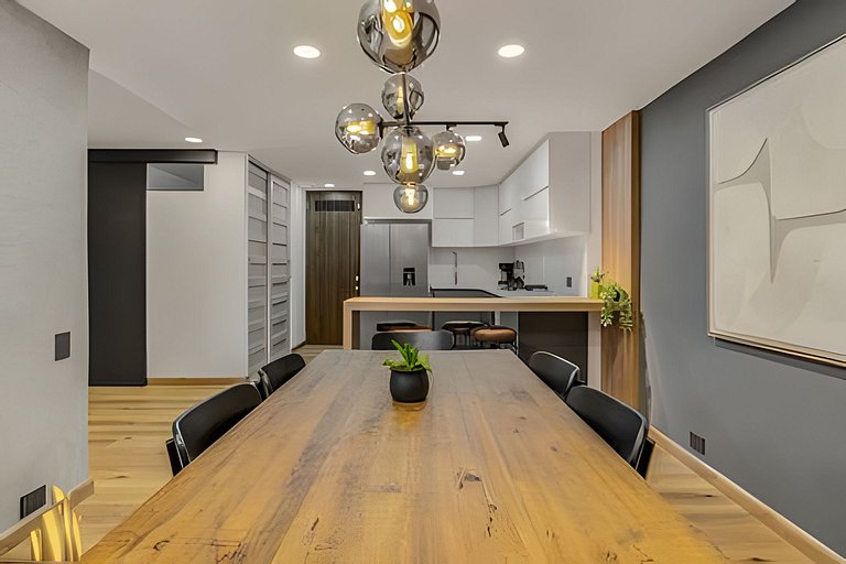 Provenza Life 1002-Tastefully decorated loft/gym