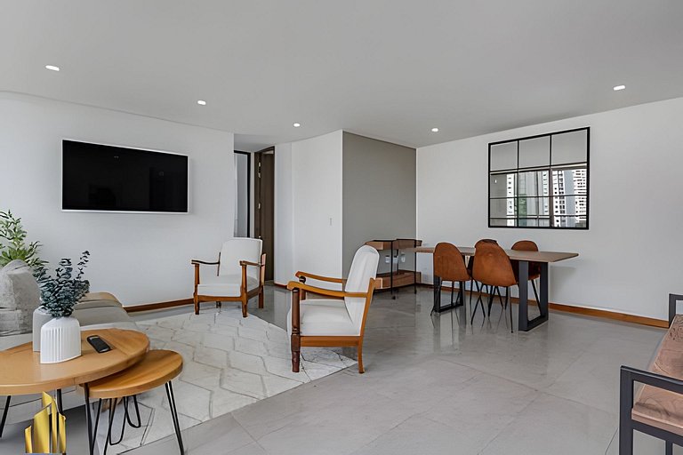 Lucca 1605 - Welcoming Apt/Priv balcony/pool/gym