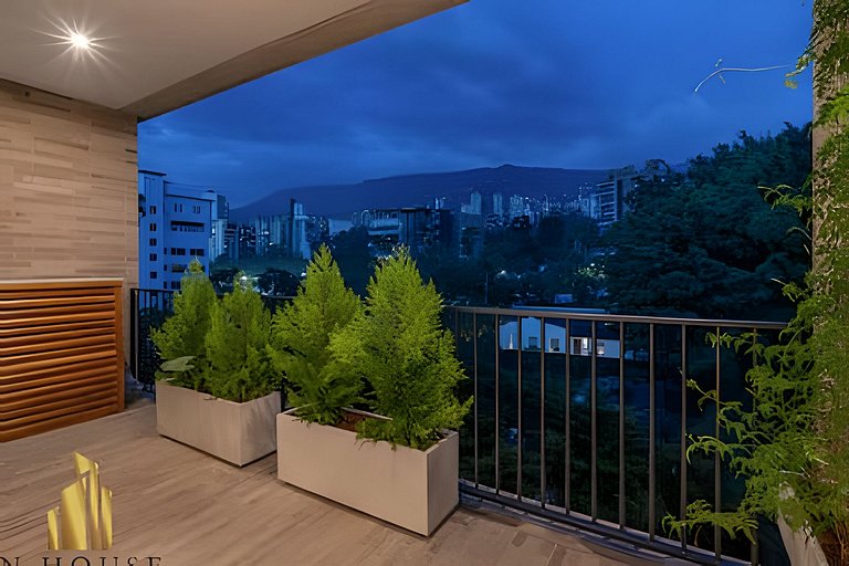 C42 502 - Stay in Style & Comfort at El Poblado