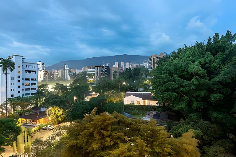 C42 502 - Stay in Style & Comfort at El Poblado