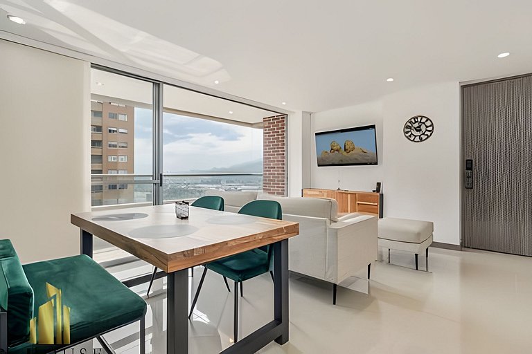 R. Del Río 2603 - Style, Comfort & Prime Location