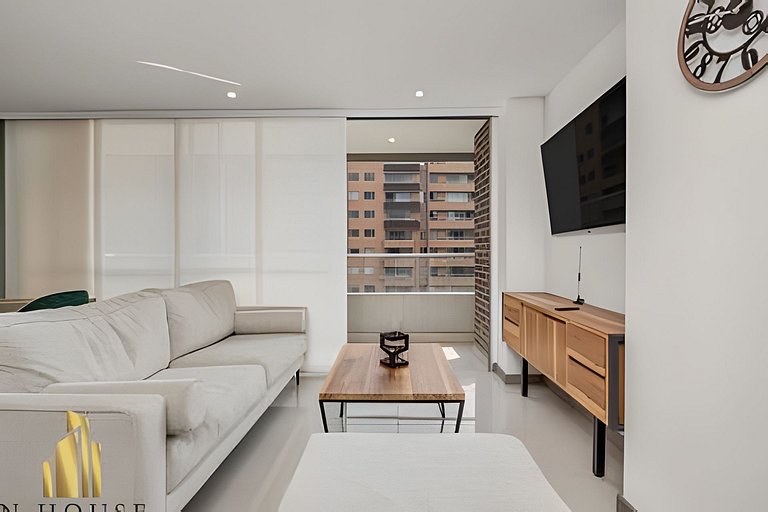 R. Del Río 2603 - Style, Comfort & Prime Location