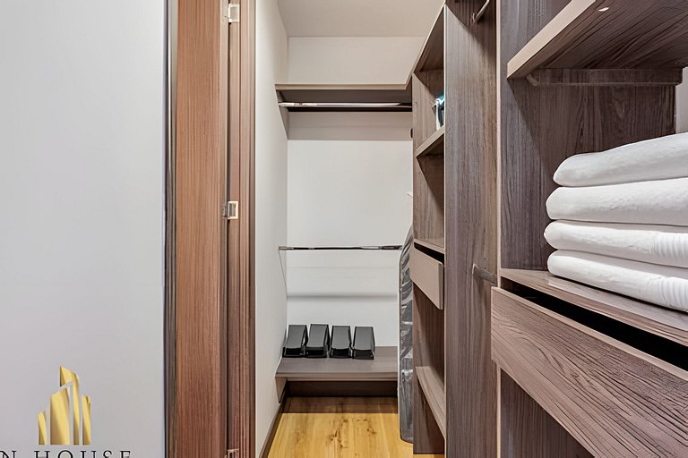 R. Del Río 2603 - Style, Comfort & Prime Location