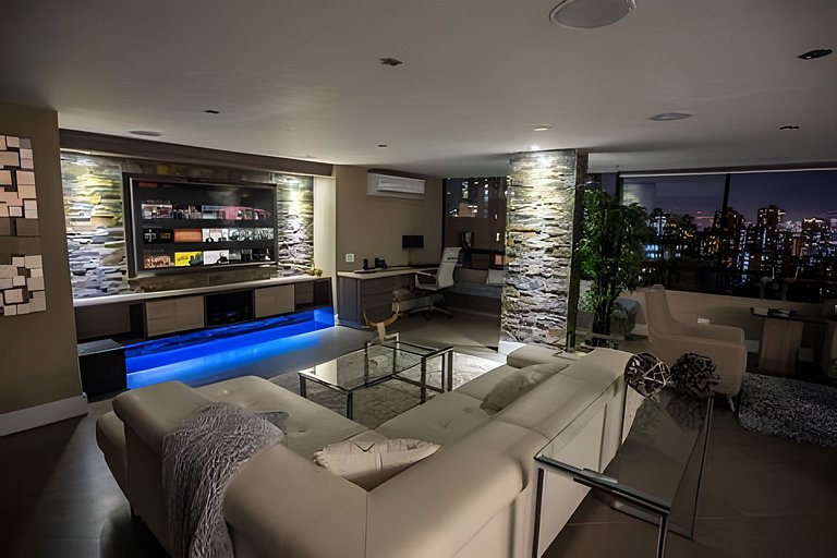 Bosques De Vizcaya 505/Luxury and Space in Harmony