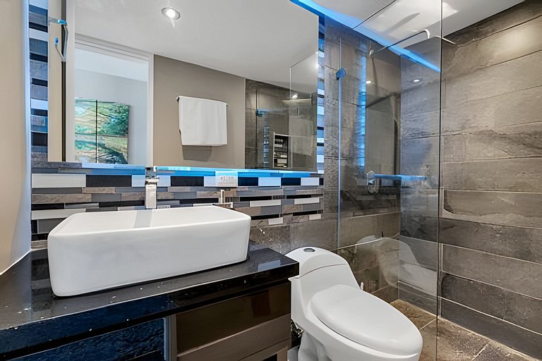 Bosques De Vizcaya 505/Luxury and Space in Harmony