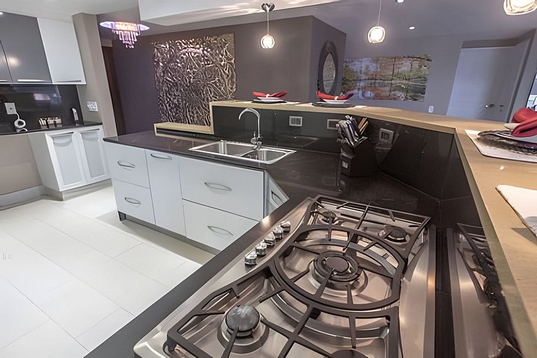 Bosques De Vizcaya 505/Luxury and Space in Harmony