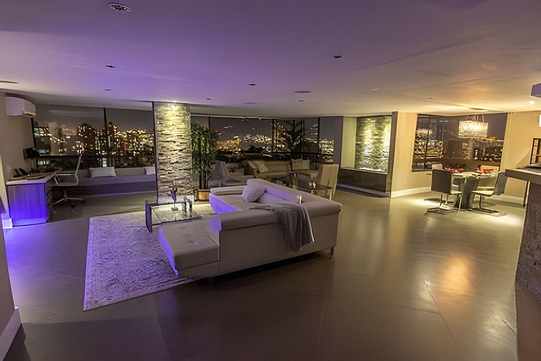 Bosques De Vizcaya 505/Luxury and Space in Harmony