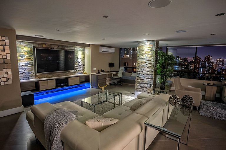 Bosques De Vizcaya 505/Luxury and Space in Harmony