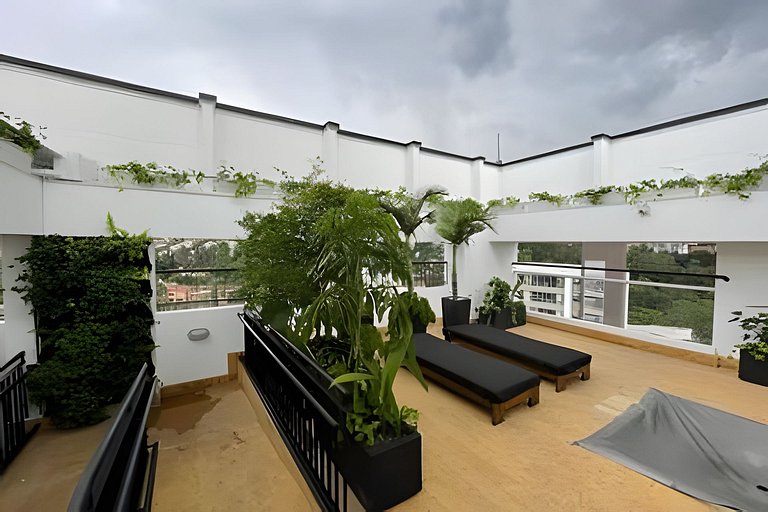 White 1102-Apt amplio y privado con jacuzzi/balcón