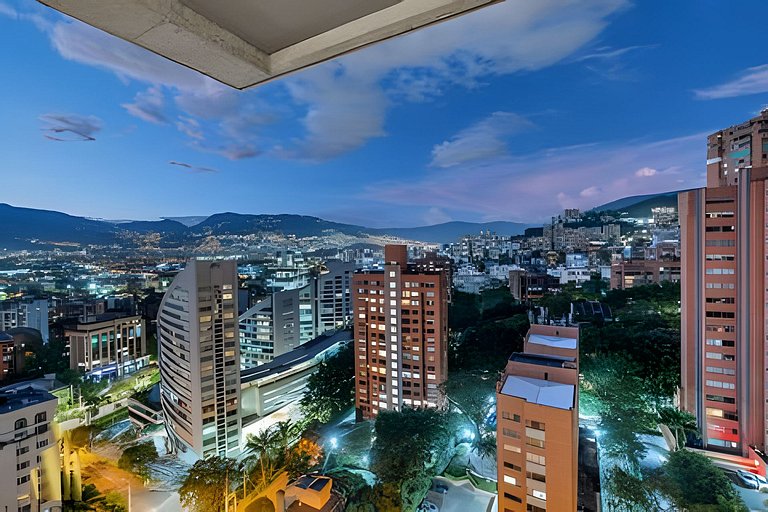 We Home 1703 - Impresionante vivienda con piscina