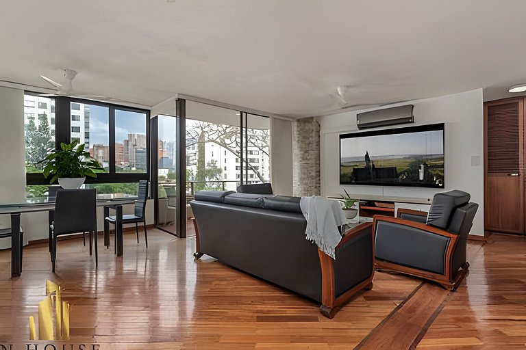 Castilla 601 - Spacious Family Retreat