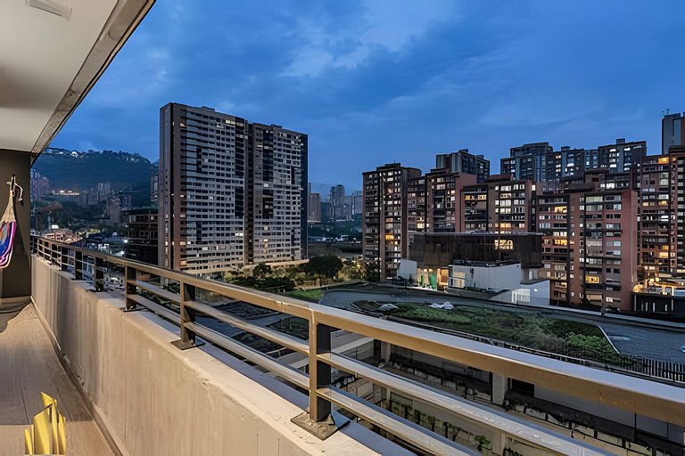 Distrito Vera 1023 - Chic & Cozy Apt Balcony