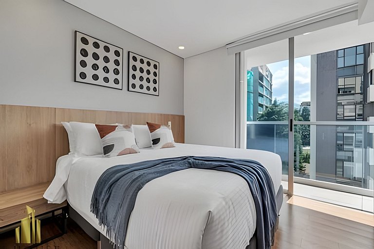 Campestre 704 - Sophisticated Apt with AC & gym