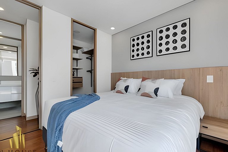 Campestre 704 - Sophisticated Apt with AC & gym
