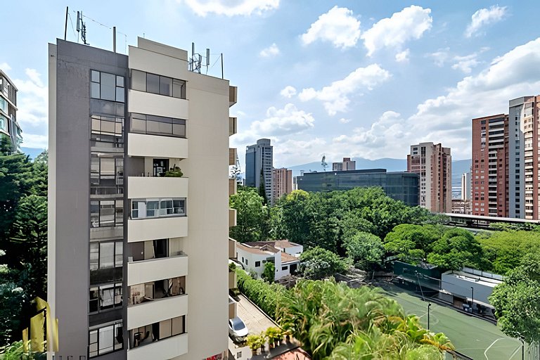 Campestre 704 - Sophisticated Apt with AC & gym